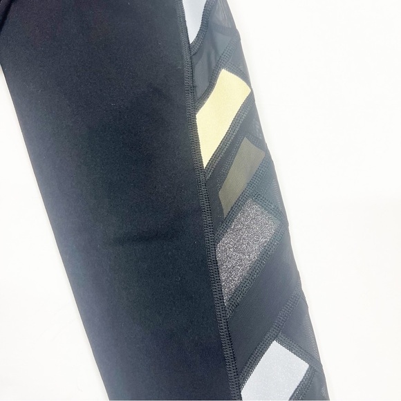 Victoria Secret Sport Knockout Leggings Size Medium Long - Picture 4 of 5